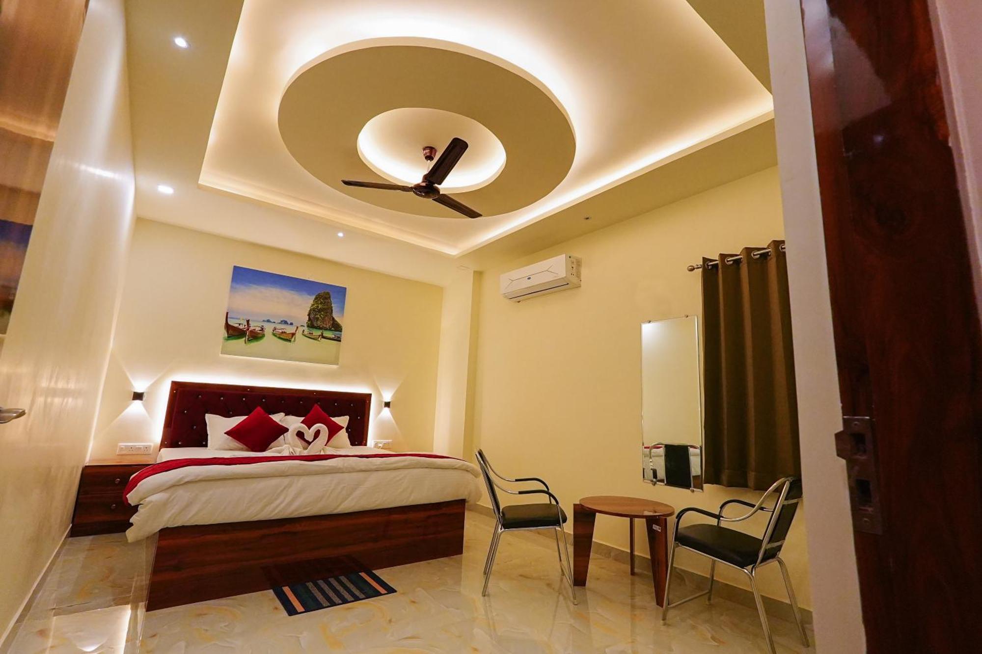 Hotel Rj Патна Екстериор снимка