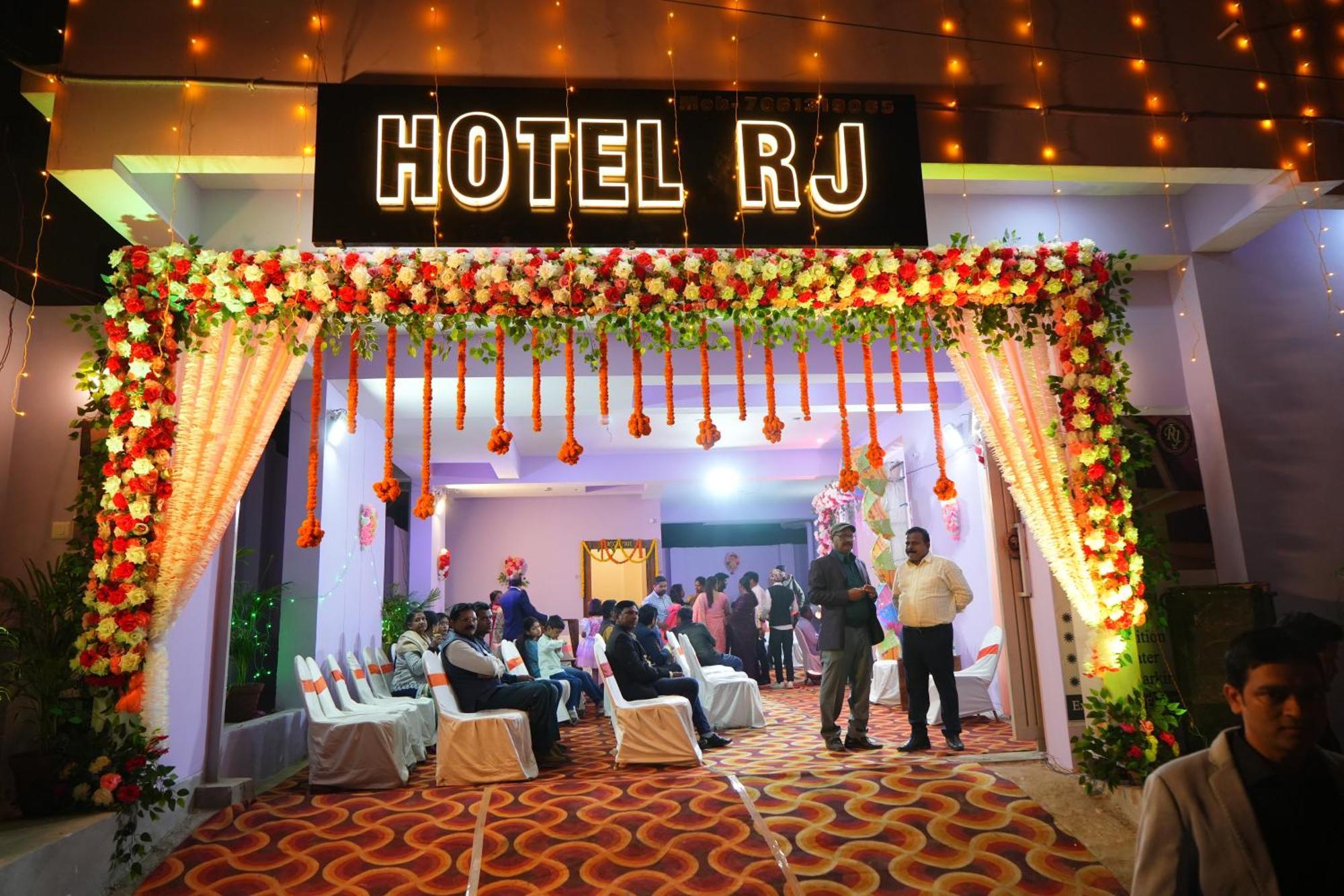 Hotel Rj Патна Екстериор снимка